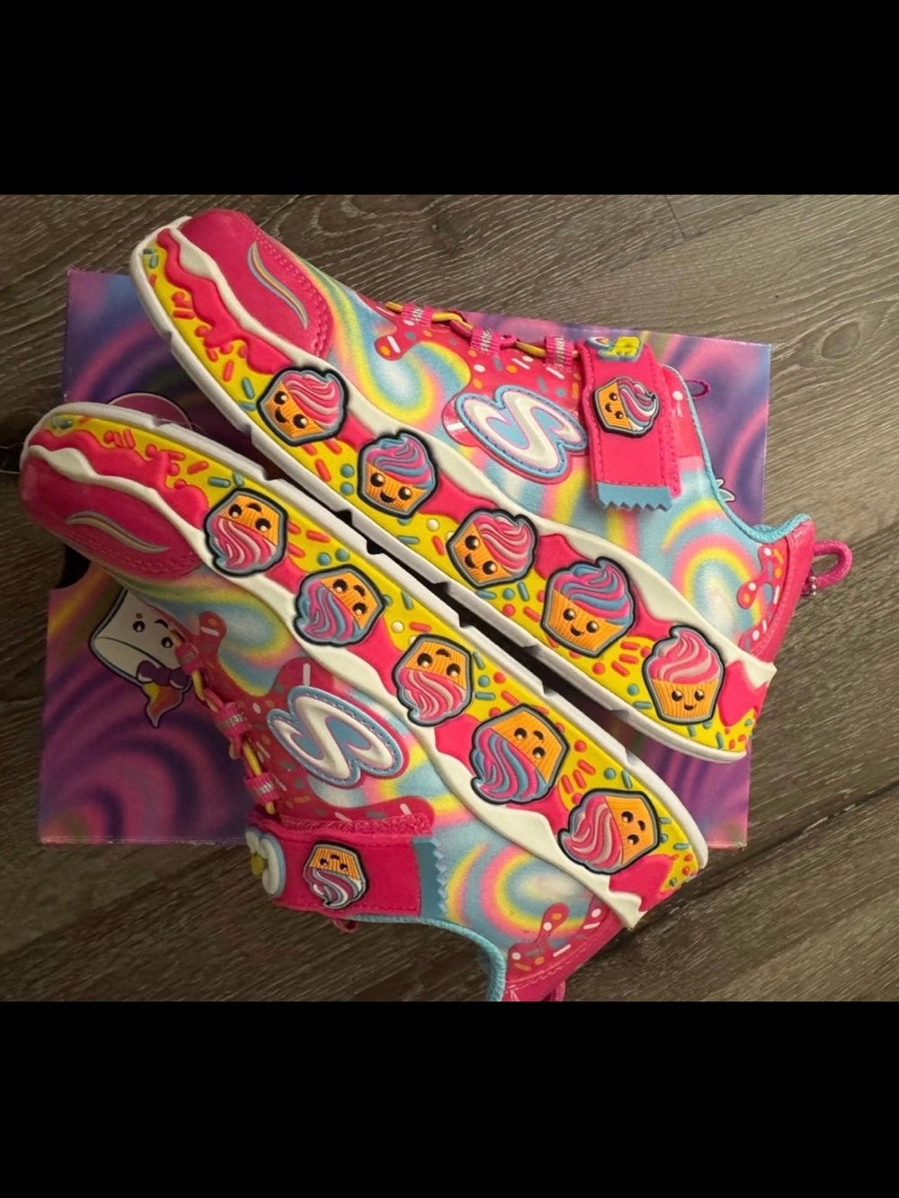 Girls scented Cupcake sketchers size 1.5 new